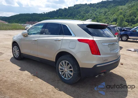 2017 Cadillac Xt5 Luxury z USA, uszkodzony, nr VIN 1GYKNDRS0HZ104771